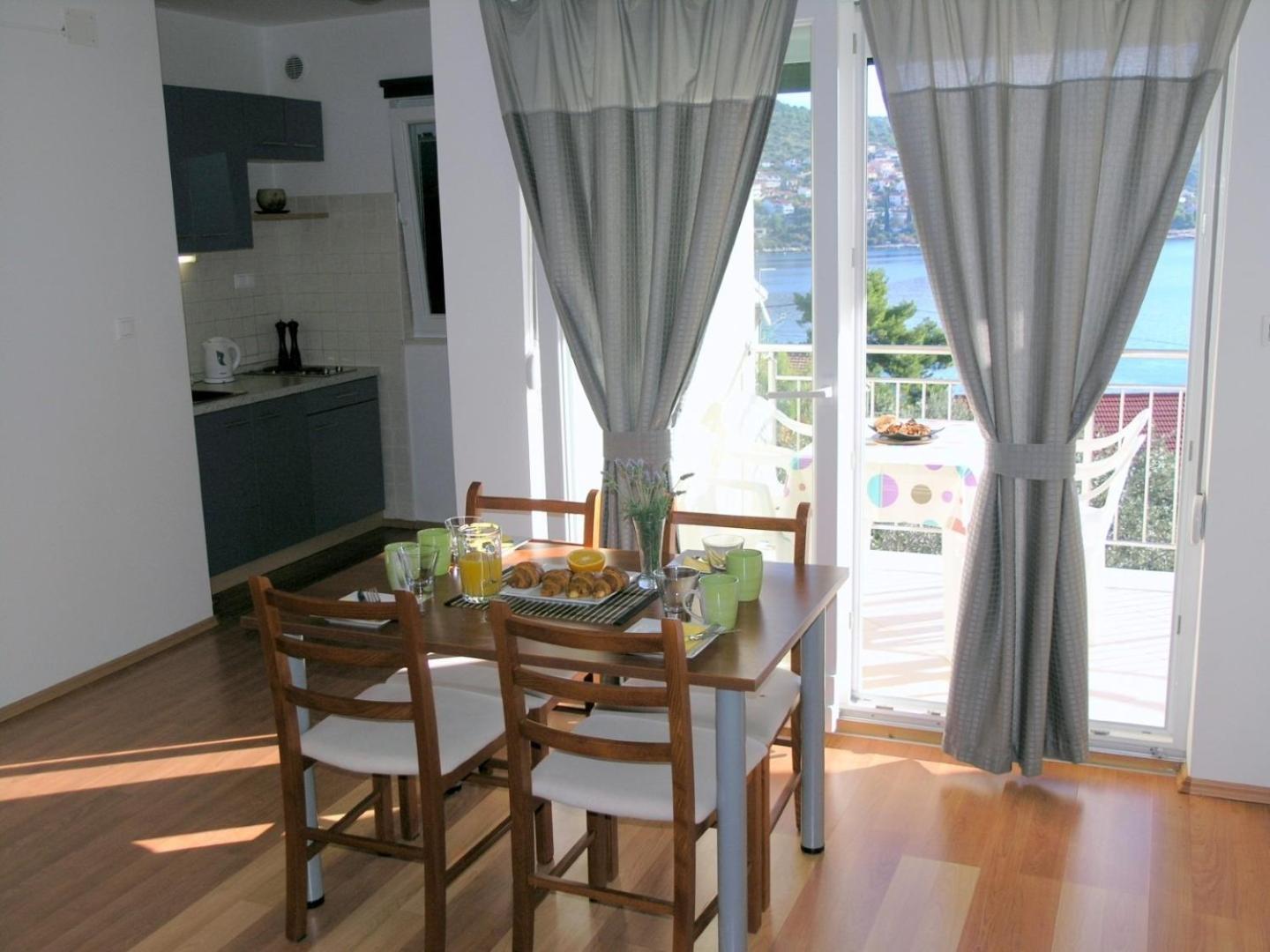 Apartments Aurelius - Relaxing With Gorgeous View Trogir Dış mekan fotoğraf